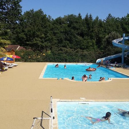 Camping Au Bois Dormant Ξενοδοχείο Chauffour-sur-Vell Εξωτερικό φωτογραφία