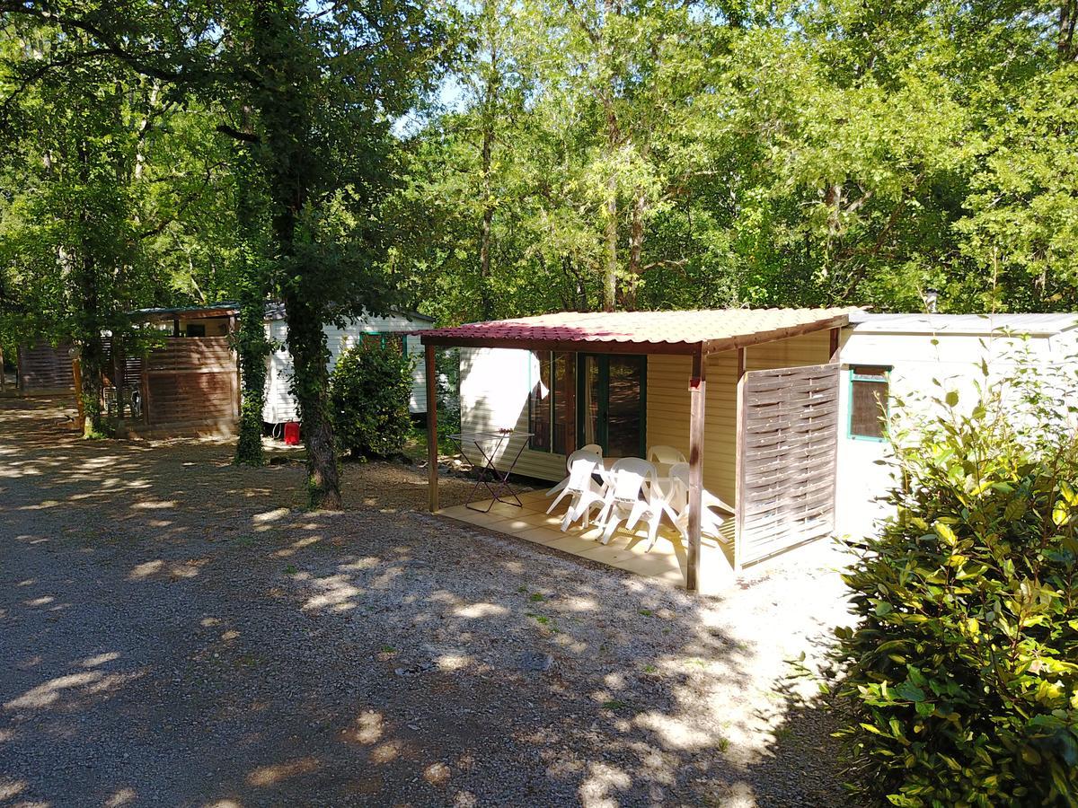 Camping Au Bois Dormant Ξενοδοχείο Chauffour-sur-Vell Εξωτερικό φωτογραφία